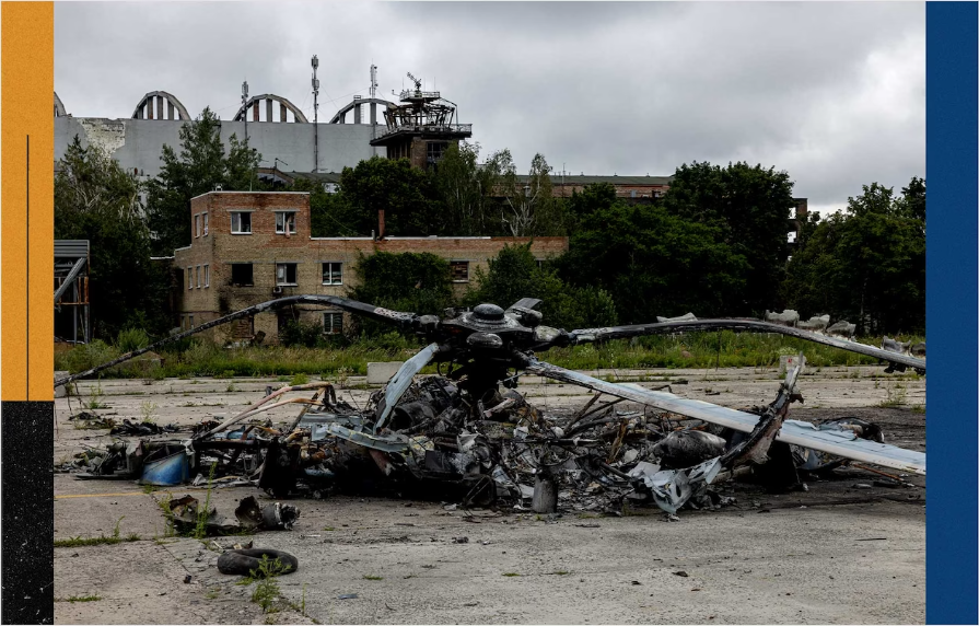 Уламки російського вертольота, збитого підрозділом Нацгвардії України в аеропорту Гостомель